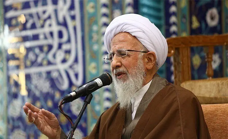 پیام‌ آیت‌الله جوادی آملی در پی جسارت ترامپ به رهبر انقلاب