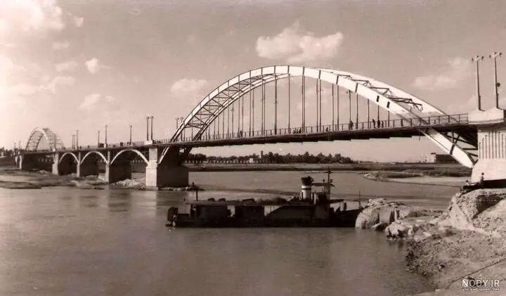 عکس‌های تاریخی از پل‌های رود کارون ۹۰ سال پیش!