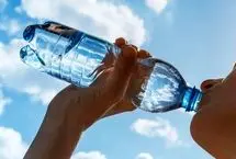 شما هر روز آب نمی‌نوشید؛ پلاستیک می‌خورید!