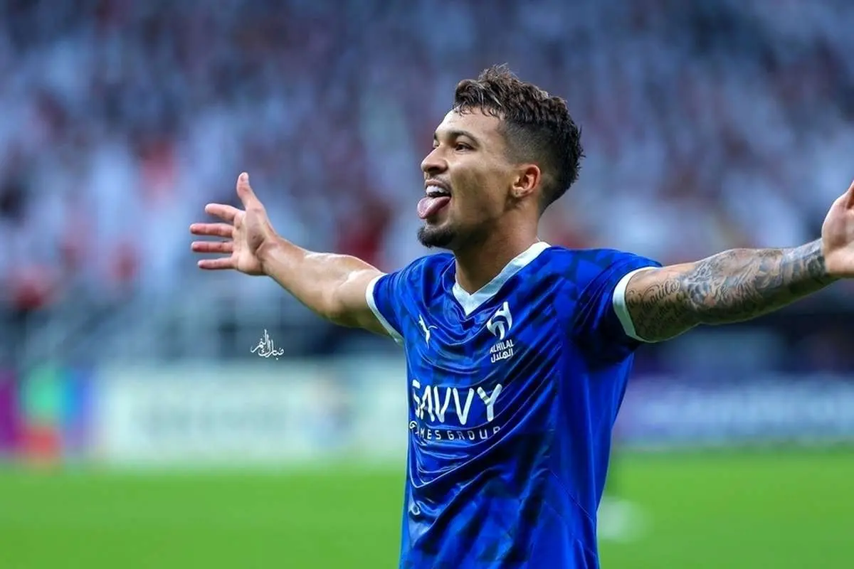 (عکس) خطرناکترین مهاجم جهان برابر پرسپولیس!