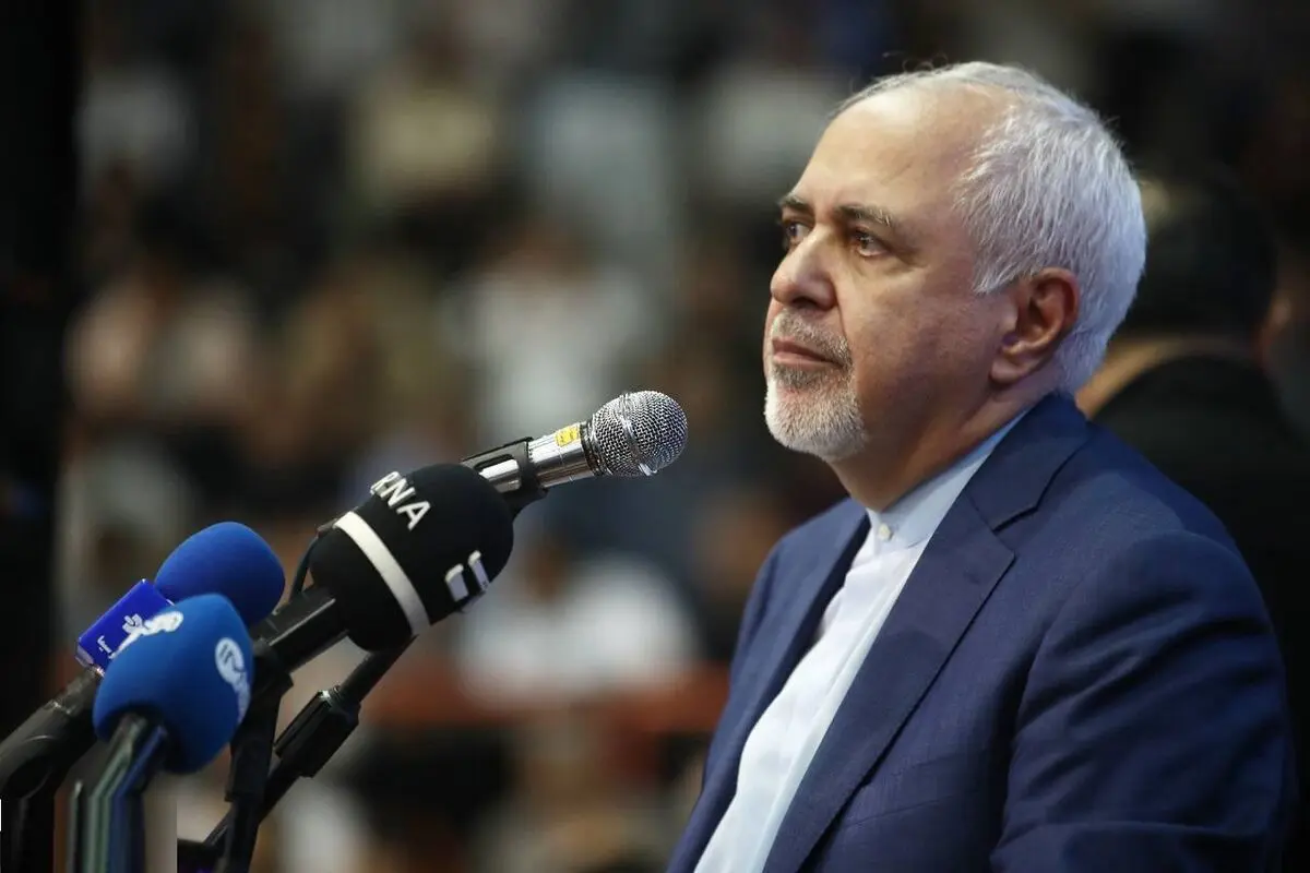 مرکز اسناد انقلاب: بررسی کردیم، سندی از ارتباط ظریف با ساواک وجود ندارد