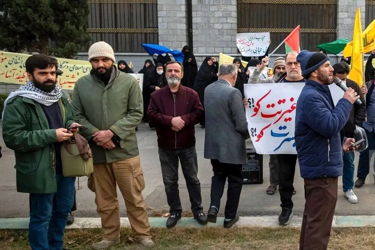 سکوتِ وزارت کشور مقابل تجمعات بدون مجوز تندروها