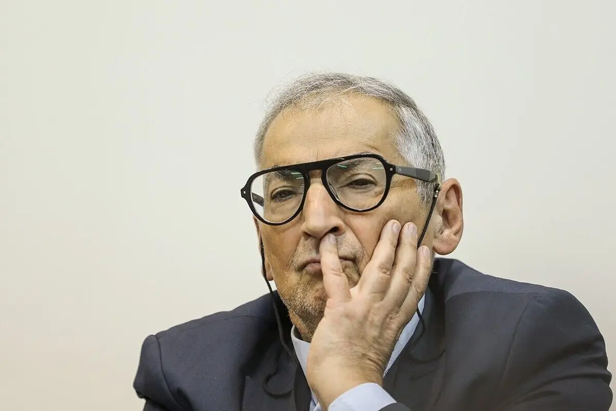 زیباکلام: اگر به عقب برگردم باز هم در انقلاب شرکت می‌کنم؛ به ما می‌گویند یک عذرخواهی به نسل‌های بعد بدهکارید!