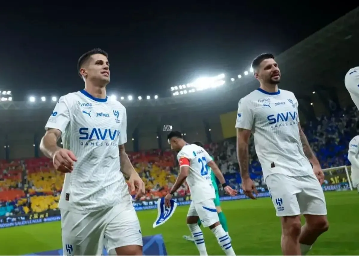 الهلال مقابل پرسپولیس تغییر رنگ می‌دهد