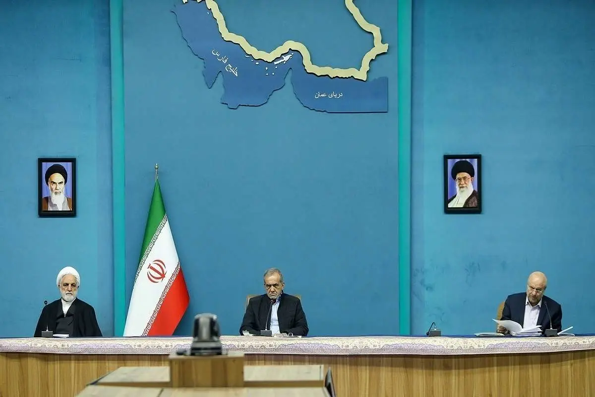 (تصاویر) جلسه شورای عالی انقلاب فرهنگی
