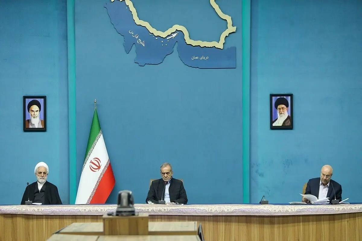 (تصاویر) جلسه شورای عالی انقلاب فرهنگی