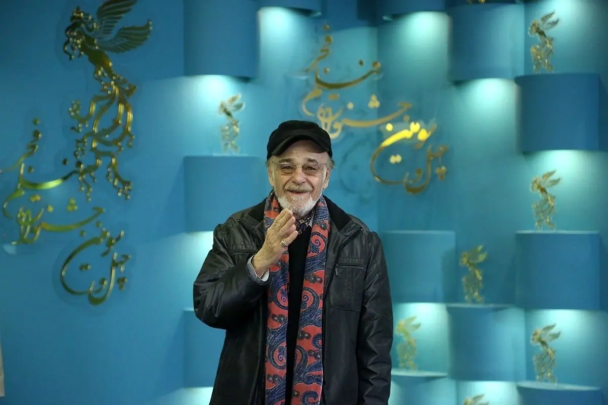 (ویدئو) زمزمه ترانه‌ای از ویگن توسط رضا بابک در برنامه جیرانی