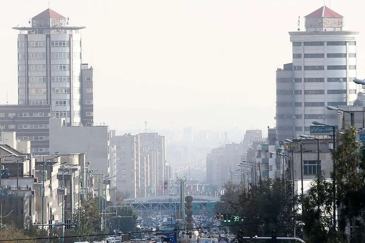 هوای ۱۵ نقطه تهران در وضعیت قرمز