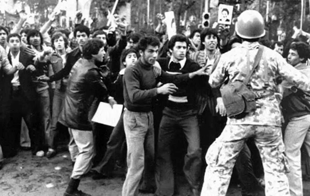 (عکس) نفتی‌ها در تظاهرات انقلابی