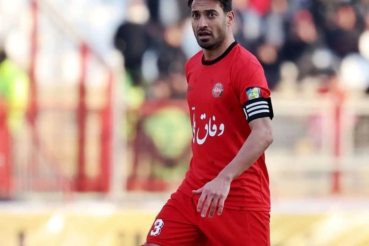 شجاع بیخیال پرسپولیس نمیشود: پول گرفتند تا علیه ما شعار دهند