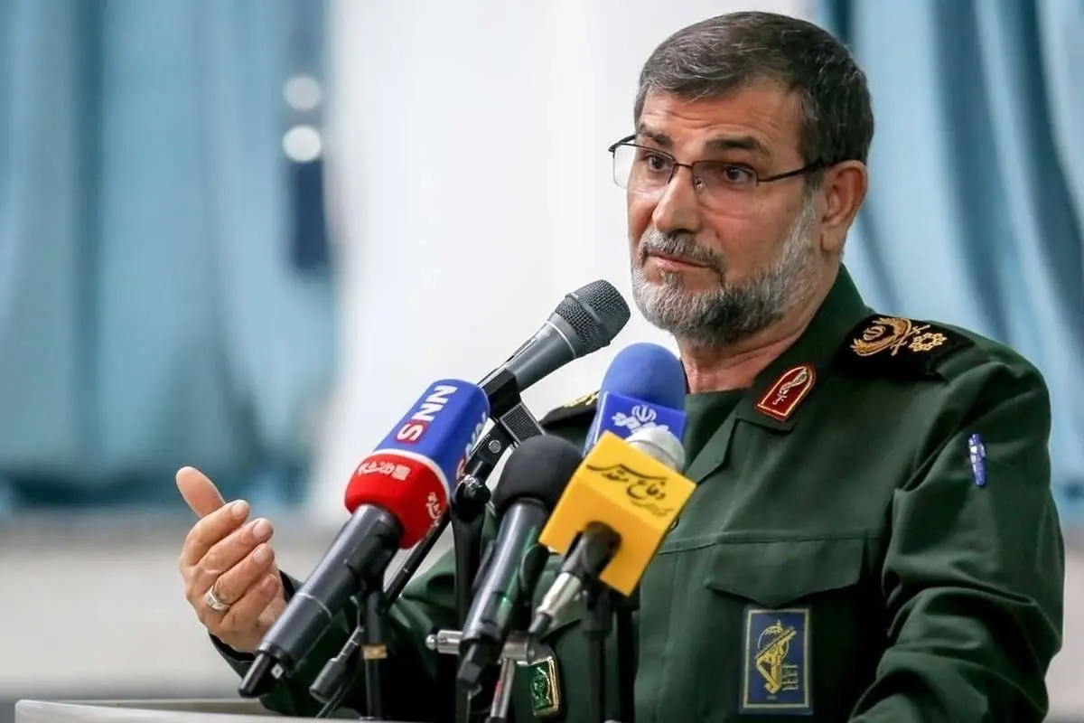 دریادار تنگسیری: سامانههای ما صدها متر زیرزمین نگهداری میشوند