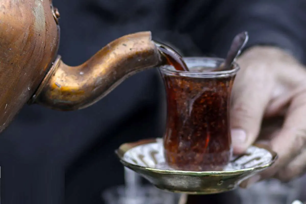 پذیرایی با چای مسموم برای سرقت