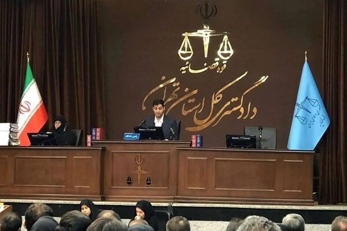 دادخواهی خانوادههای شهدا و آسیبدیدگان در حرم شاهچراغ