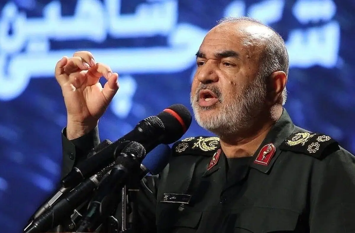 سرلشکر سلامی: سامانه‌های ساحل به دریای سپاه در تونل‌های زیرزمینی ذخیره‌سازی شد