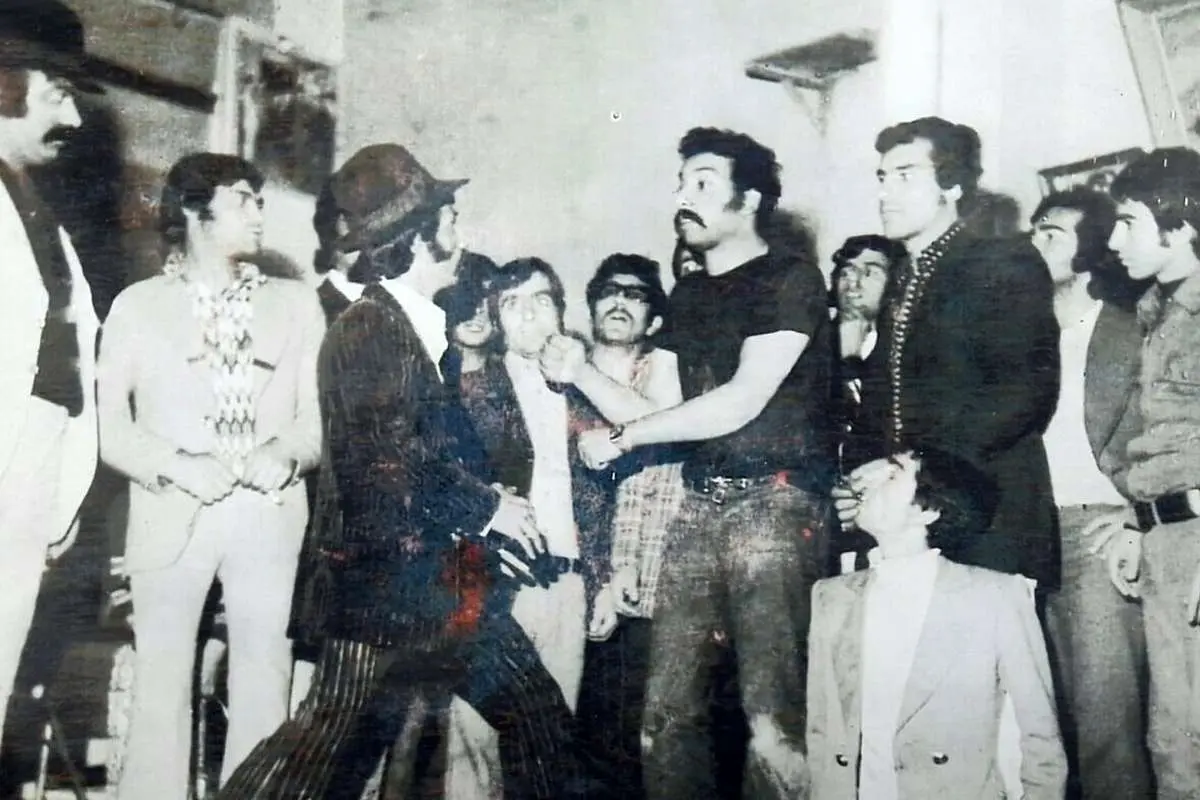 بهمن ۱۳۵۳؛ ۱۵ فیلم ایرانی و خارجی توقیف شد!