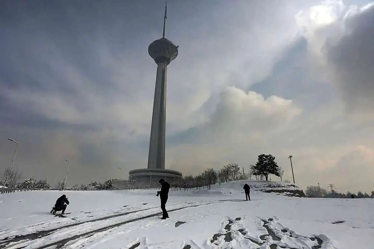 استاندار: تهران فردا تعطیل نیست