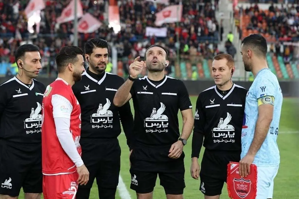 کارشناسی داوری وحید کاظمی در بازی پرسپولیس-گلگهر