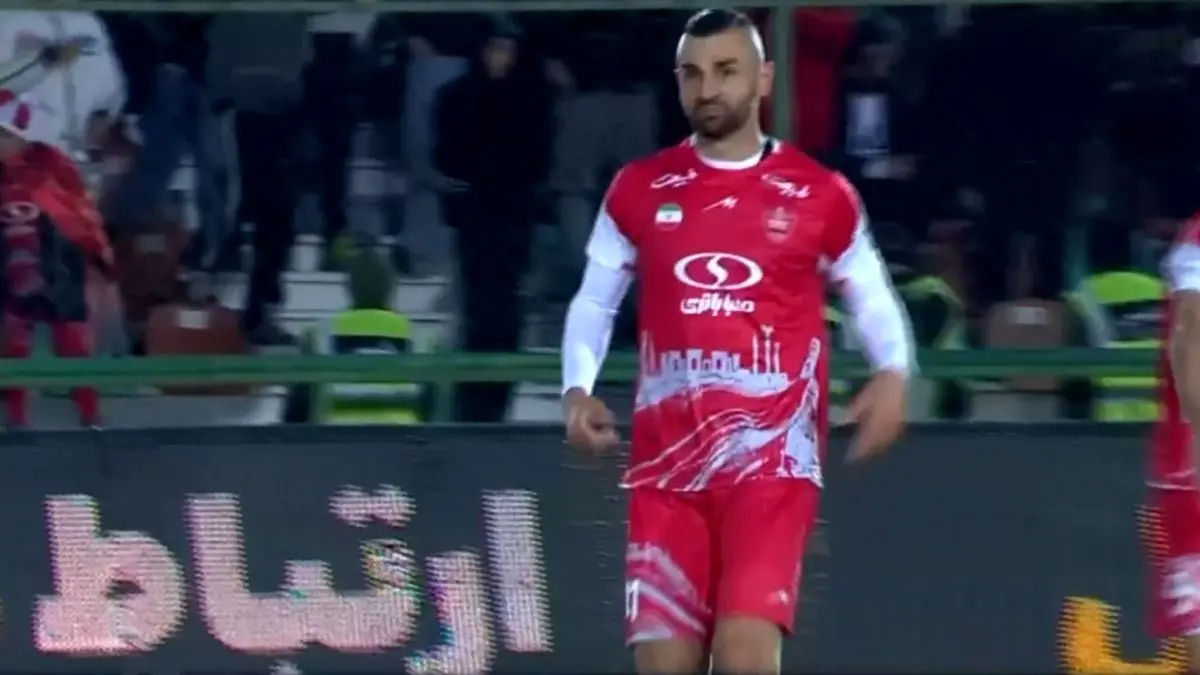 (ویدیو) گل اول پرسپولیس به گل‌گهر توسط سردار دورسون دقیقه ۷۳