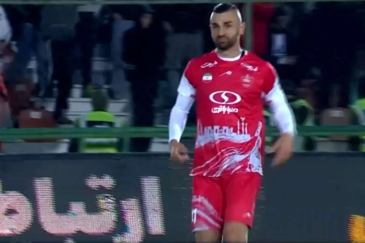 (ویدیو) گل اول پرسپولیس به گل‌گهر توسط سردار دورسون دقیقه ۷۳