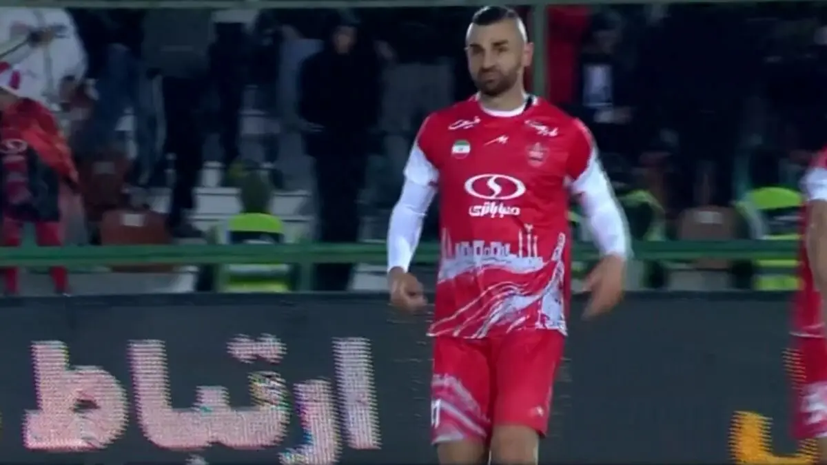 (ویدیو) گل اول پرسپولیس به گل‌گهر توسط سردار دورسون دقیقه ۷۳