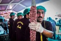 بزرگترین کباب ایرانی؛ کباب بناب این طور طبخ می شود