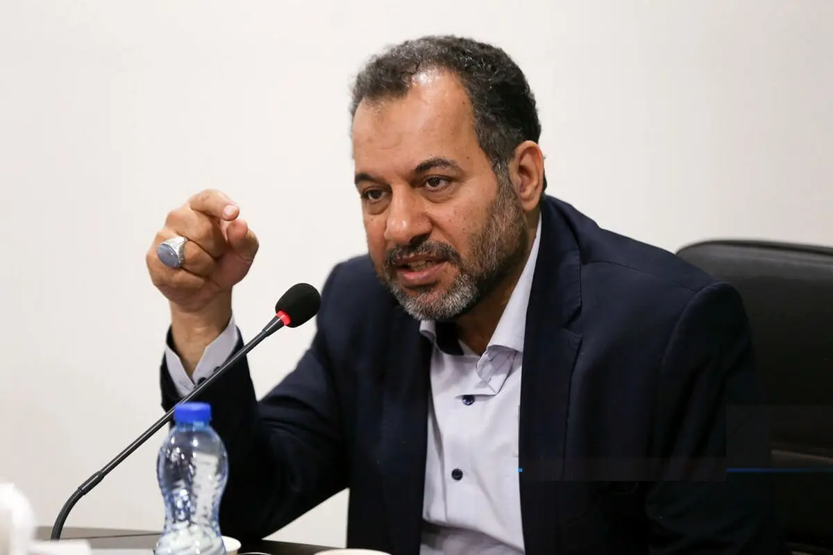 واژه جدید در فرهنگ سیاسی؛ رونمایی بانکی‌پور از قبیله «با هر درصدی‌ها»