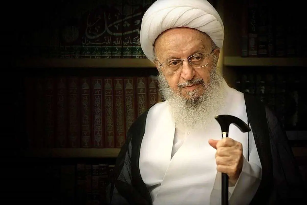 آیتالله مکارم شیرازی: بچههای کوچک را در راهپیمایی فردا بیاورید تا یاد بگیرند ۲۲ بهمن روز مبارکی است