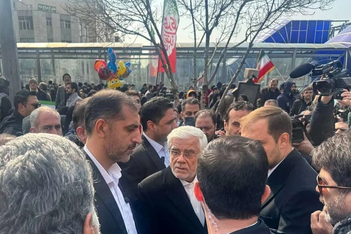 عارف: آمریکا هیچگاه مورد اعتماد نبوده و نیست