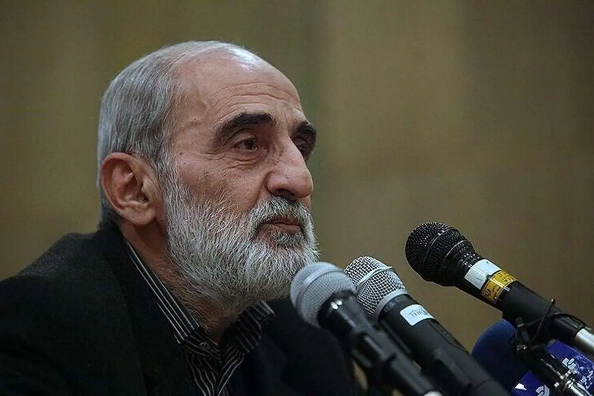 قدردانی شریعتمداری از سخنرانی پزشکیان در مراسم۲۲ بهمن؛ او ترامپ را مسخره کرد