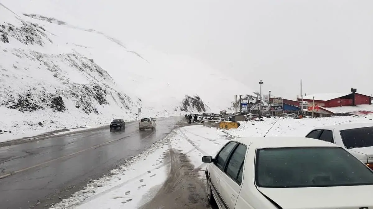 تردد در محور‌های تهران-چالوس، کرج-چالوس و هراز ممنوع شد