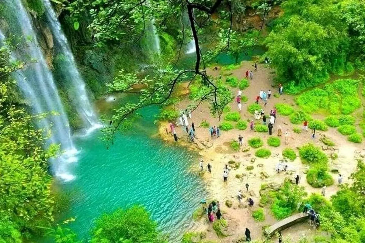 تصاویری دیدنی از اولین لحظات جاری شدن یک آبشار