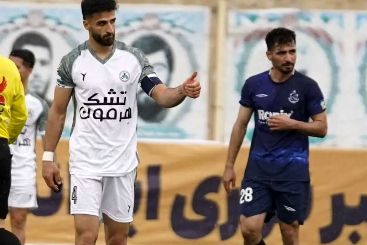(عکس) دستورالعمل طلسم و جادو در بازی ملوان و ذوبآهن!