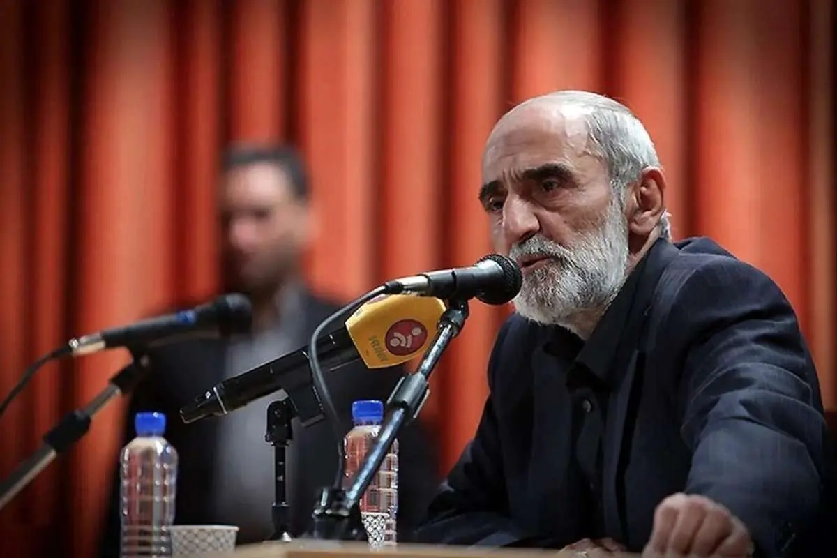 حسین شریعتمدرای: قبل از ترامپ شخصی خیلی زرنگتر بود، اما شنا بلد نبود!