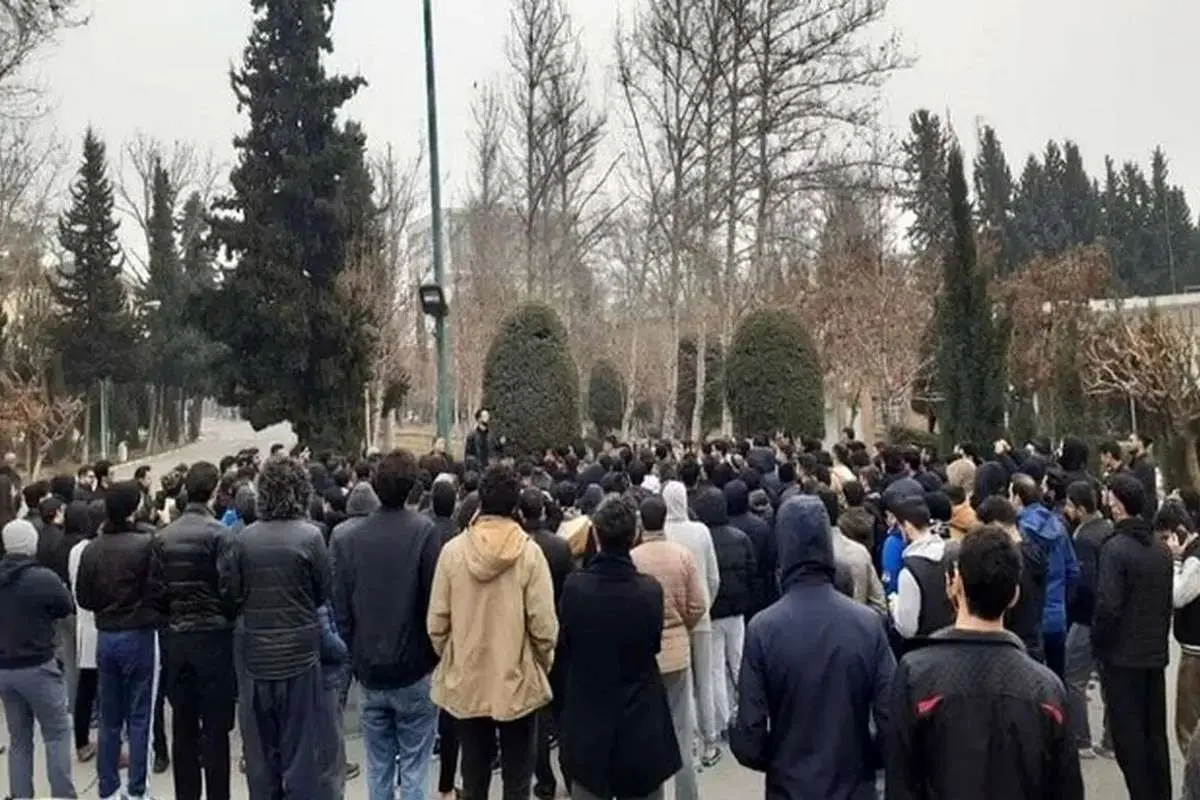 شکایت دانشگاه تهران از قاتلین و یکی از حاضرین در تجمع دانشجویان