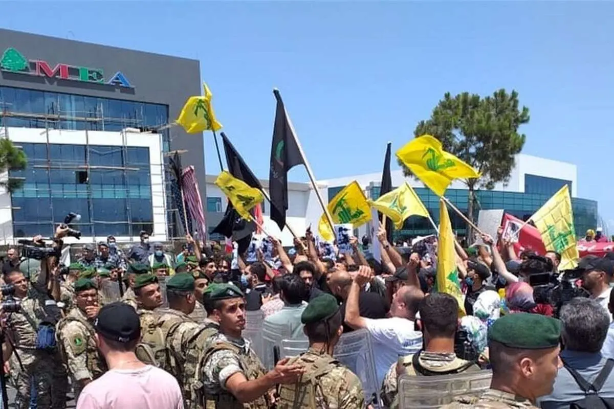 (ویدئو) مقابله ارتش لبنان با تجمعکنندگان در مسیر فرودگاه لبنان