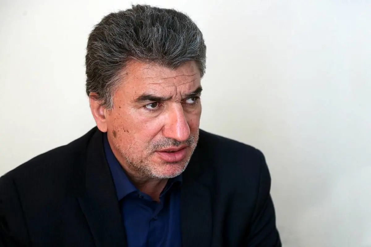 تندرو‌ها هر روز علیه دولت تجمع می‌کنند بدون اینکه کسی به آنها بگوید بالای چشمتان ابروست