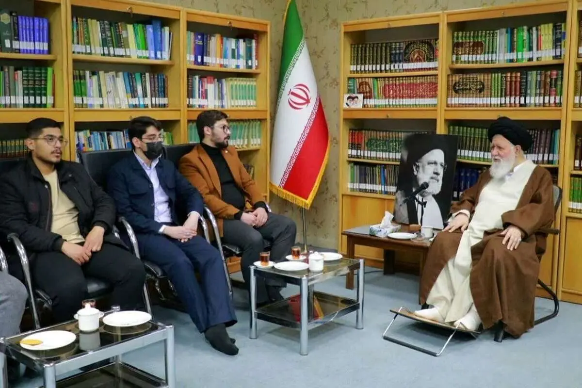 علم‌الهدی: فضای مجازی فرصت بزرگی برای زمینه‌سازی ظهور امام زمان است
