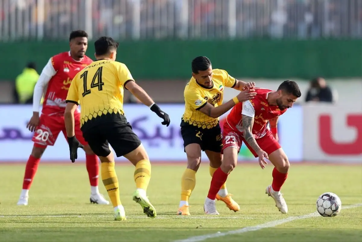 روز و ساعت دیدار سپاهان و پرسپولیس در جام حذفی