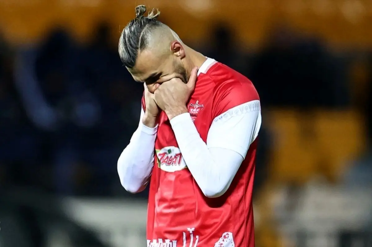 (تصاویر) دیدار پرسپولیس و النصر در ورزشگاه مملو از تماشاگر آزادی
