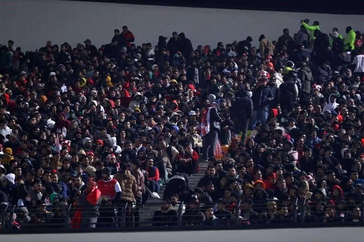 شعار هواداران پرسپولیس علیه رضا درویش و بازیکنان