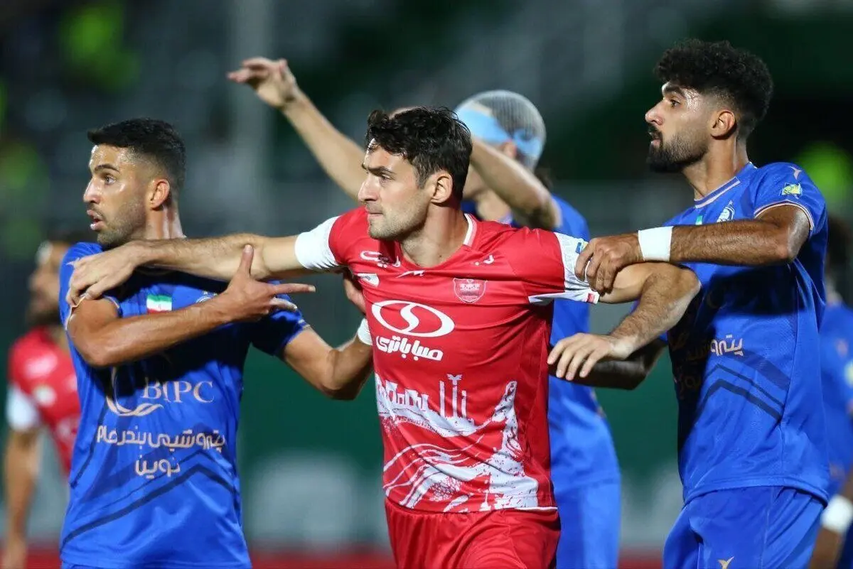 (ویدیو) مجریان صدا و سیما طرفدار پرسپولیس و علیه استقلال!