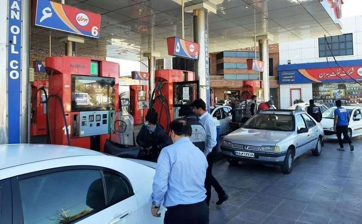 سهمیه بنزین اسفندماه امشب شارژ میشود