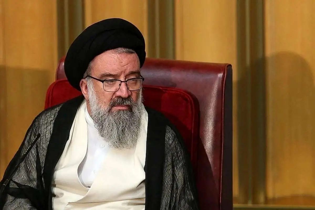 سید احمد خاتمی: با مذاکره با آمریکا قطعاً مشکلات کشور بیشتر خواهد شد