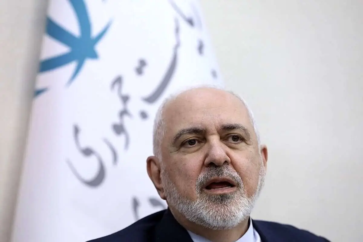 ظریف: به جلسه دولت می‌روم تا شایعه عزل من تقویت نشود؛ البته بدم نمی‌آید این شایعه به حقیقت بپیوندد!