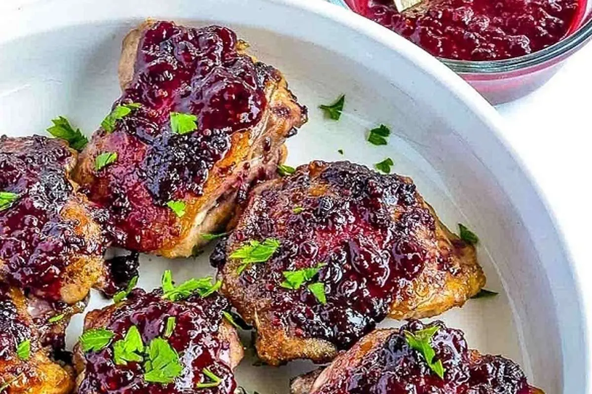 طرز تهیه مرغ لبویی؛ مرغ خوشرنگ و خوشمزه