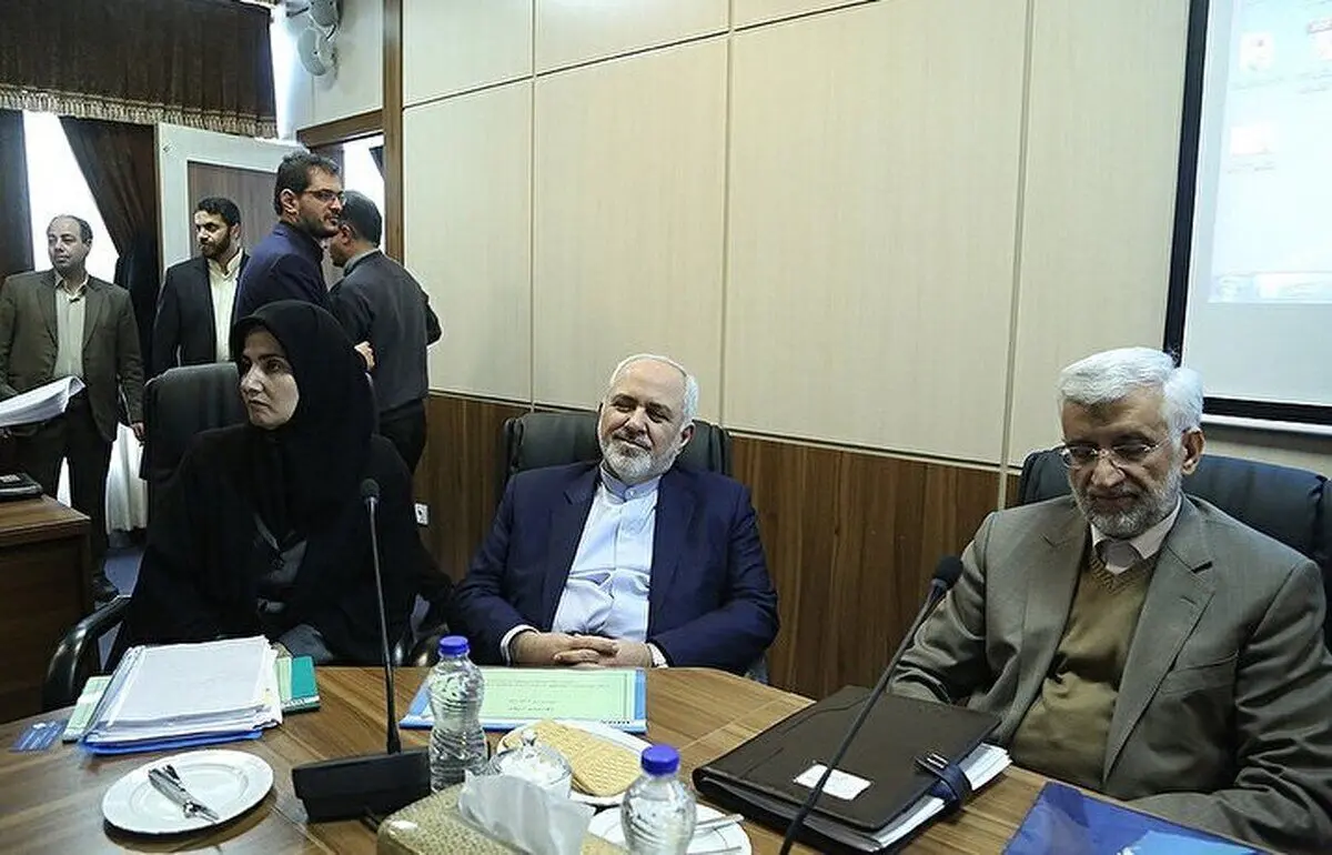 پس‌لرزه حضور هم‌زمان ظریف و جلیلی در تلویزیونی