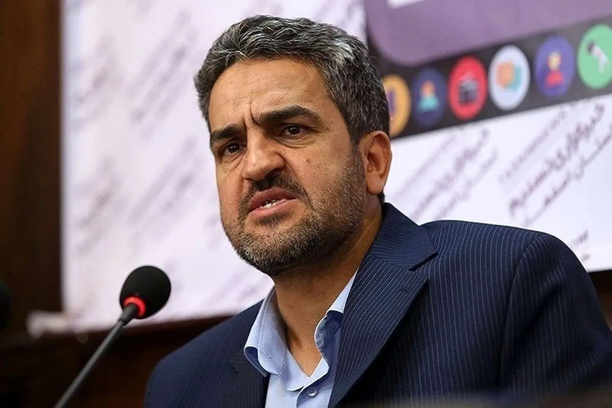 نماینده اصفهان از موافقان استیضاح همتی: امروز تنها پولی که در مقابل دلار ایستاده، ریال است