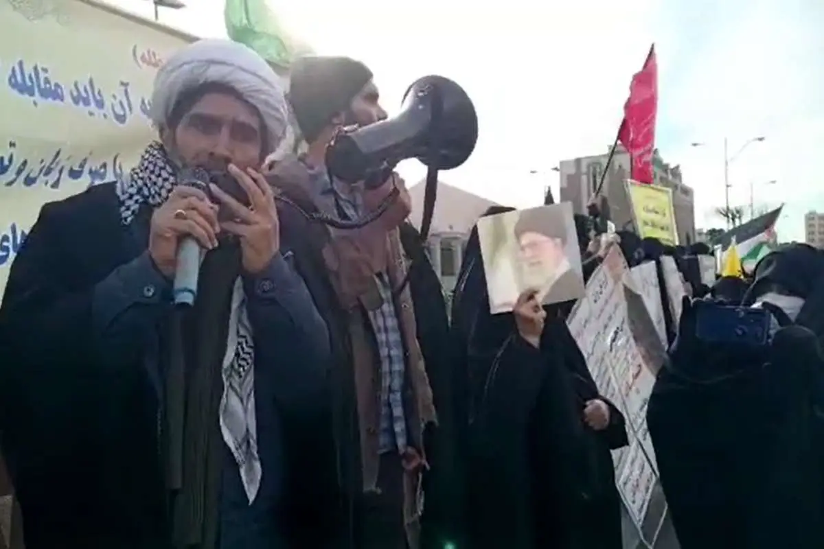 (ویدئو)طلبه حامی اجرای قانون حجاب: کمکم بحث شرابخواری مطرح میکنند