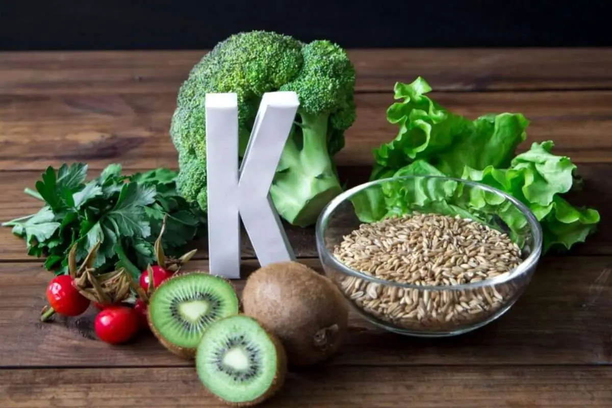 ۷ علامت مهم نشان‌دهنده کمبود ویتامین K در بدن