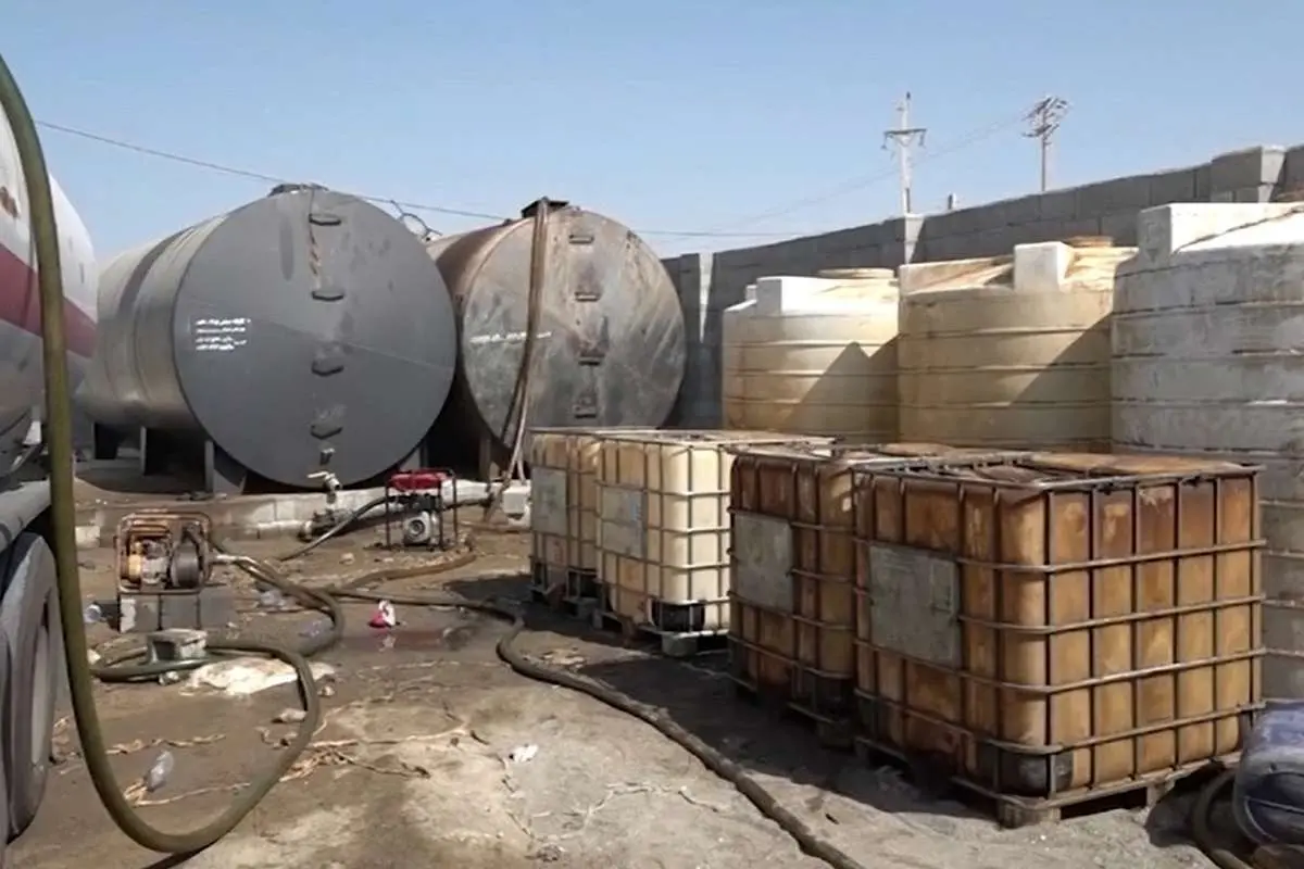 کشف و انهدام انبار بزرگ سوخت قاچاق در بندرخمیر